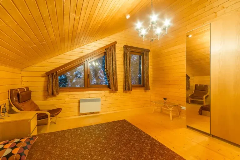 Cabin with Yellow Pine Tongue & Groove V-match walls